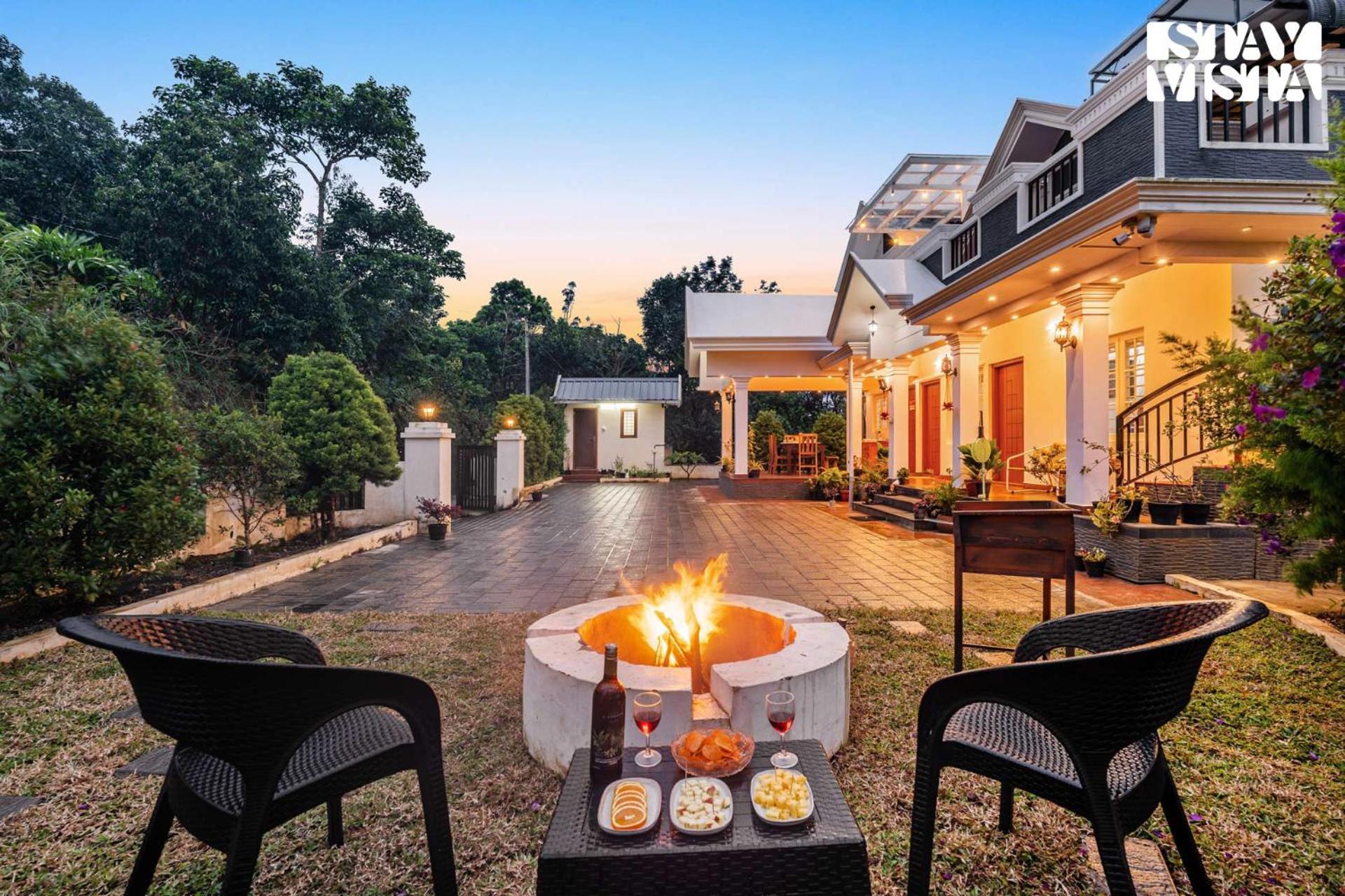 Stayvista At Titha Villa Santhanpara Экстерьер фото